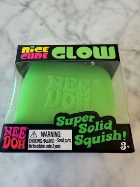 NWT NEE DOH VIRAL Bright Glow Green Nice Cube Super Solid Squish